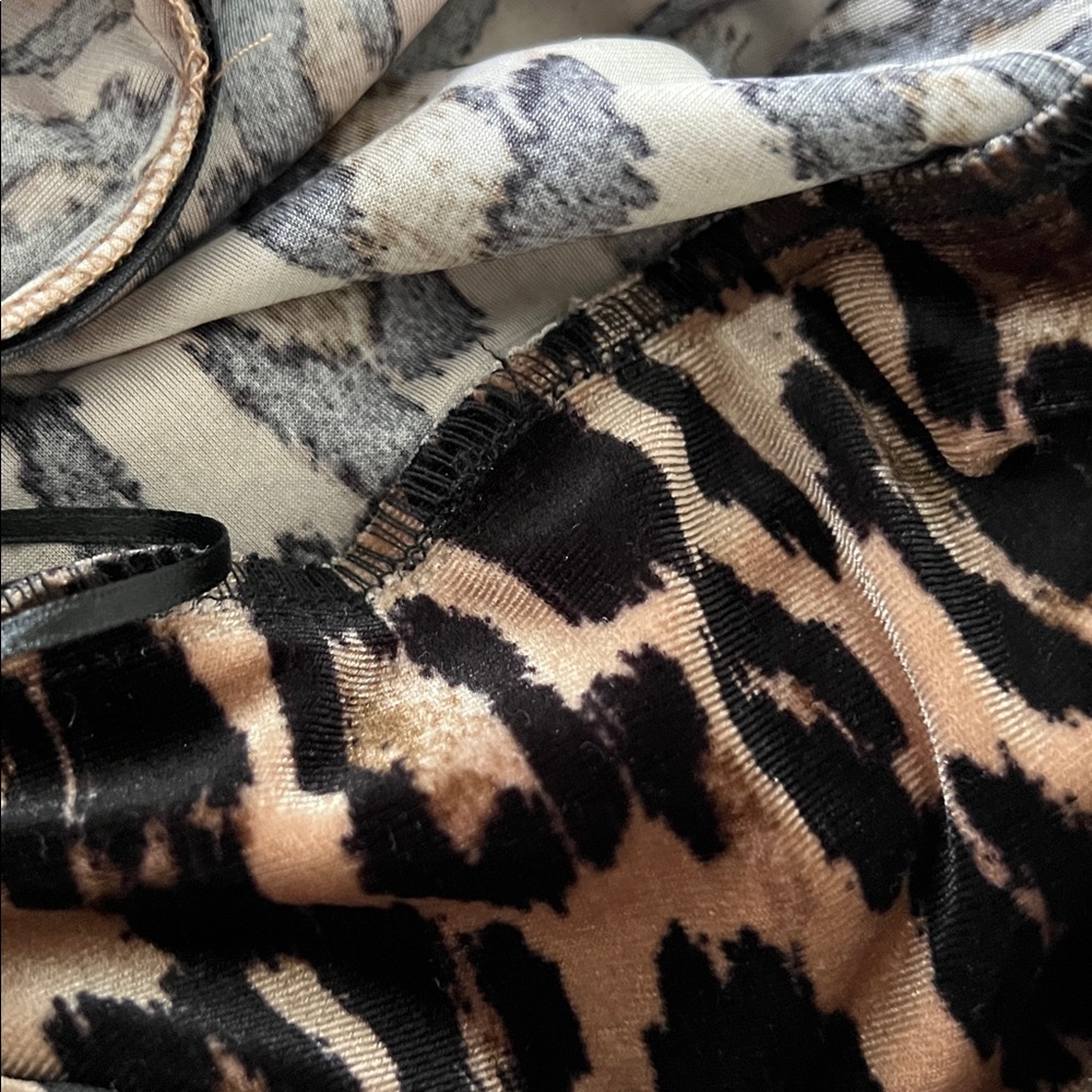 Taylor Black and Tan Animal Print Midi Maxi Dress - Picture 4 of 7